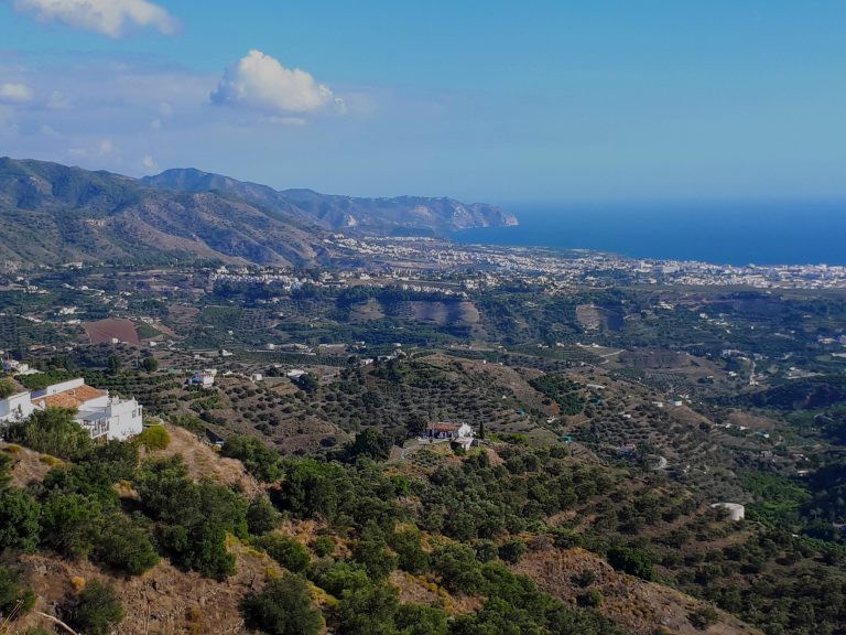 Foto de vista panorámica ruta por la Axarquía con escapadas en Málaga
